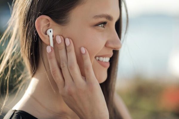 Преимущества беспроводных наушников Huawei FreeBuds Pro
